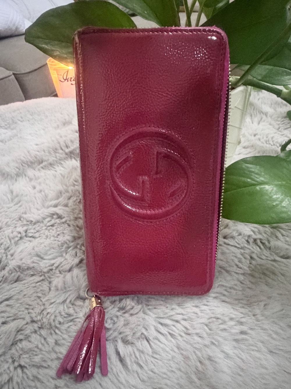 Gucci Patent Leather Zip Wallet - Raspberry Pink